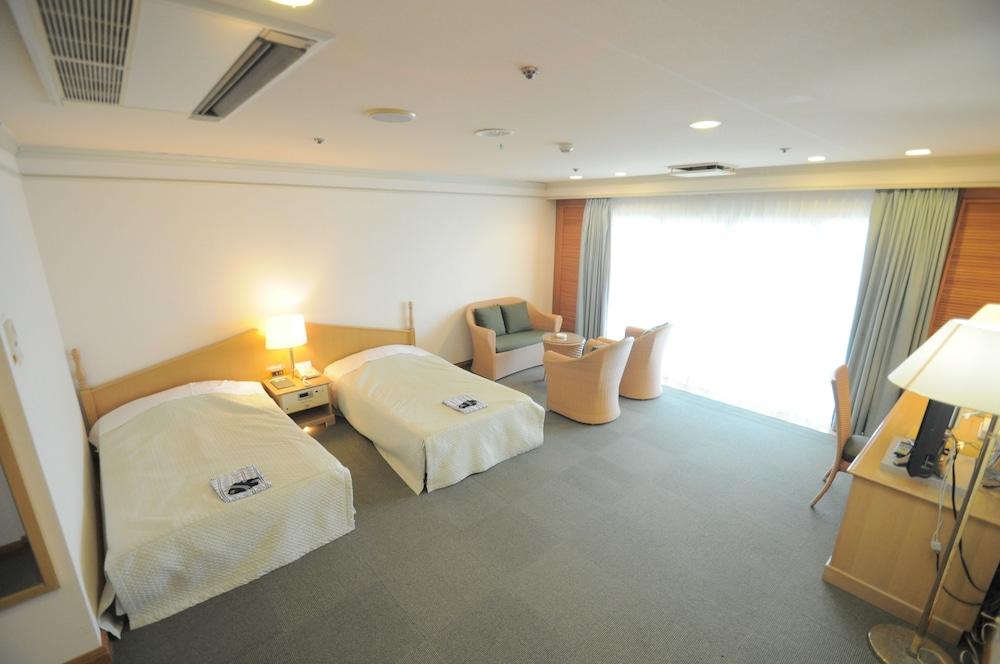 נאקיג'ין Resort Hotel Bel Paraiso מראה חיצוני תמונה