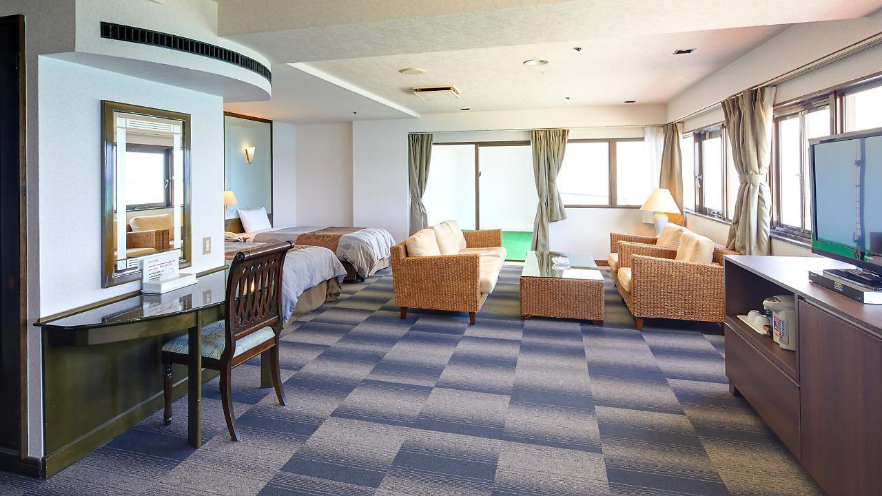 נאקיג'ין Resort Hotel Bel Paraiso מראה חיצוני תמונה